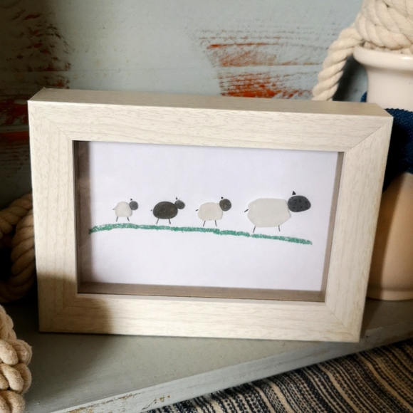 "Black sheep" beach glass art - Picture 1 of 1